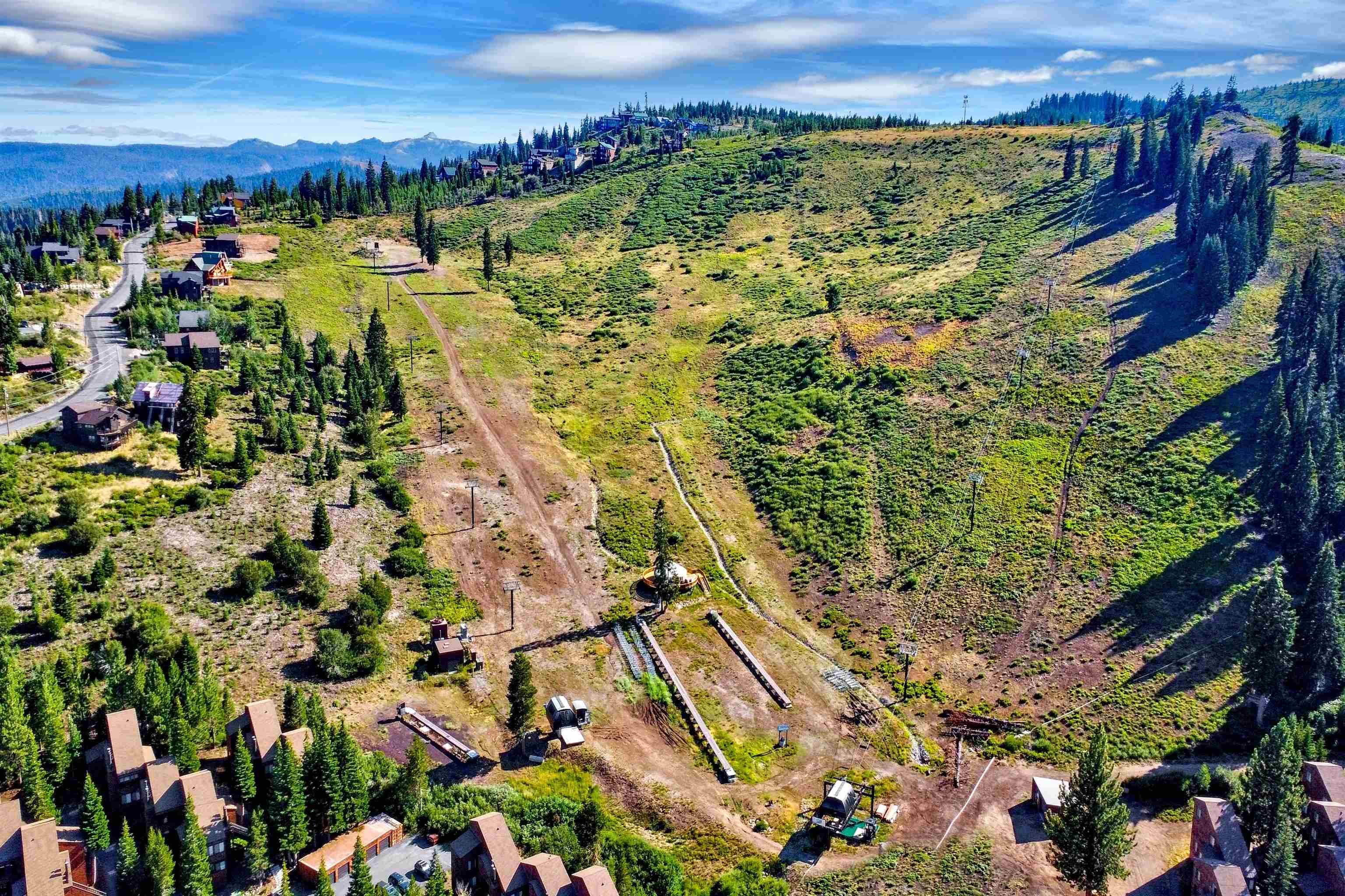 11591 Snowpeak Way, Unit 305 Truckee, CA 96161 - Photo 21 of 26