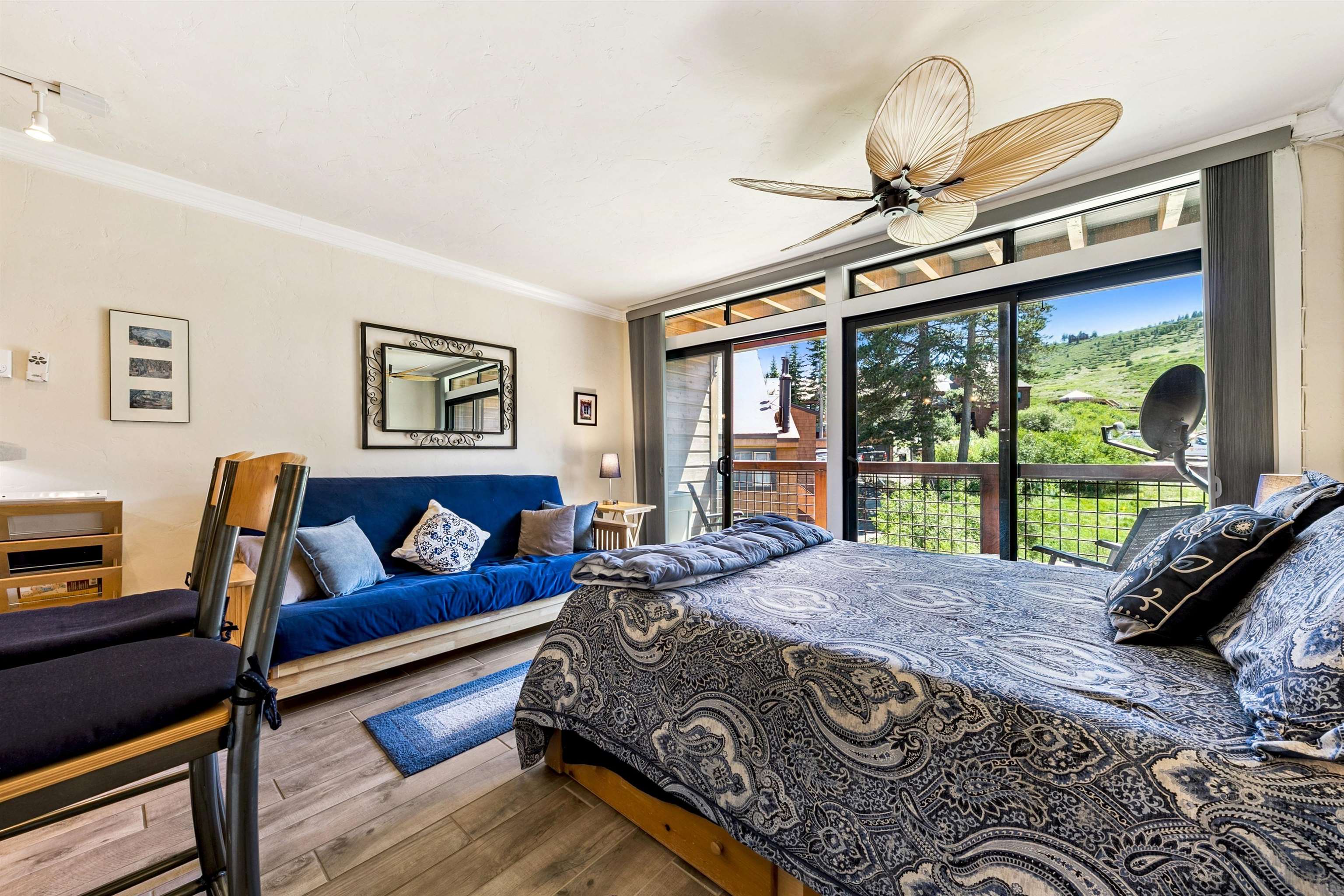 11591 Snowpeak Way, Unit 305 Truckee, CA 96161 - Photo 7 of 26