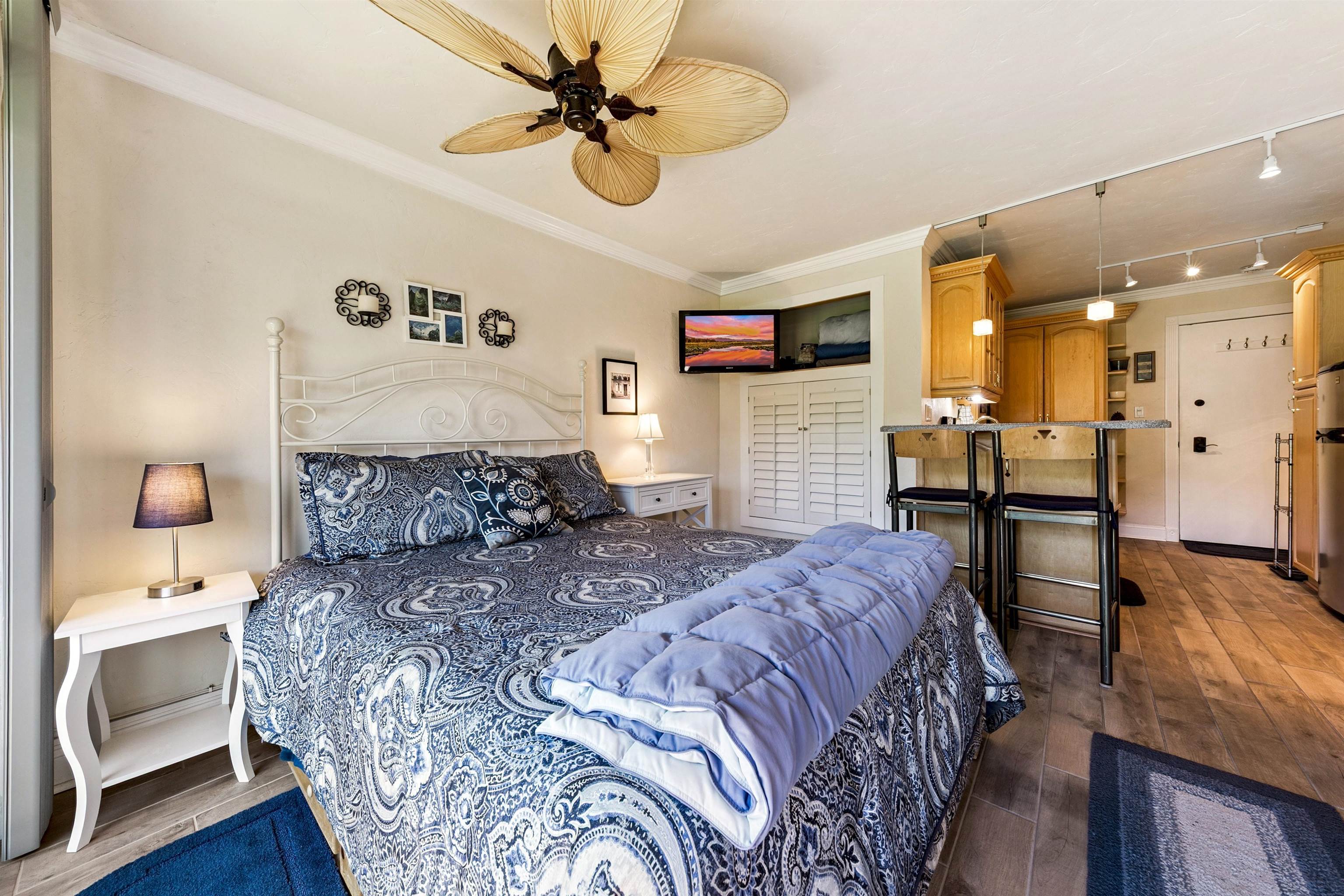 11591 Snowpeak Way, Unit 305 Truckee, CA 96161 - Photo 8 of 26