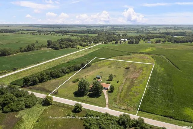 $295,000 | 23856 East 2200th Street, Geneseo, IL 61254