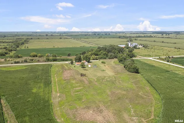 $295,000 | 23856 East 2200th Street, Geneseo, IL 61254