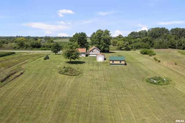 $295,000 | 23856 East 2200th Street, Geneseo, IL 61254