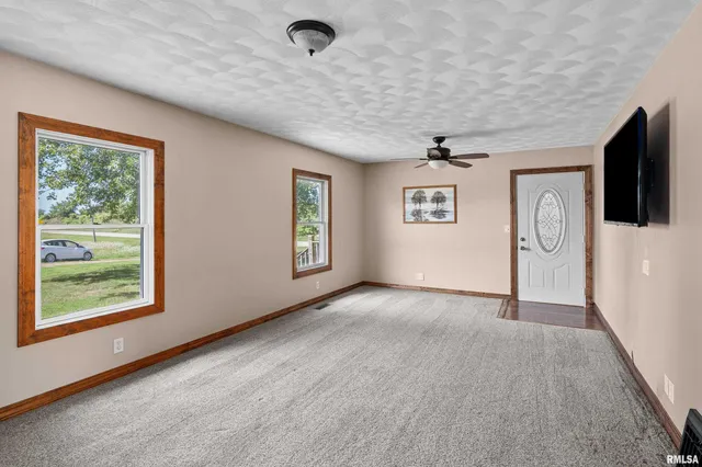 $295,000 | 23856 East 2200th Street, Geneseo, IL 61254