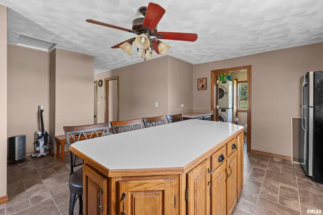 $295,000 | 23856 East 2200th Street, Geneseo, IL 61254