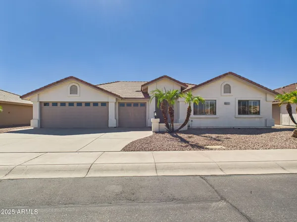 $659,900 | 2222 South Yellow Wood, Mesa, AZ 85209