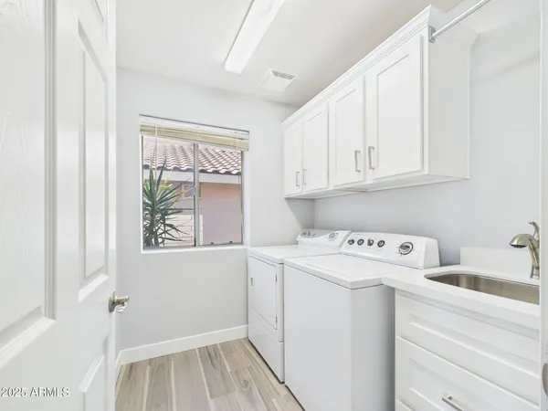 $659,900 | 2222 South Yellow Wood, Mesa, AZ 85209