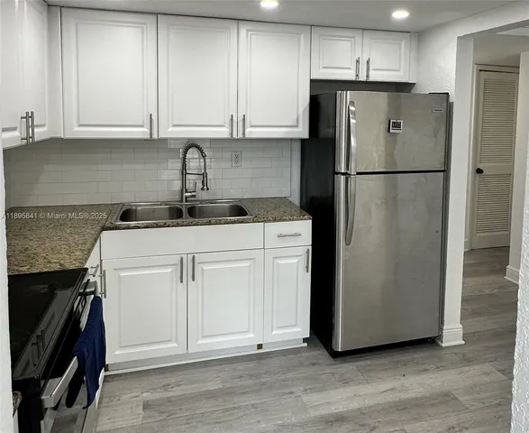 $2,000 | Country Club of Miami, Hialeah, FL 33015