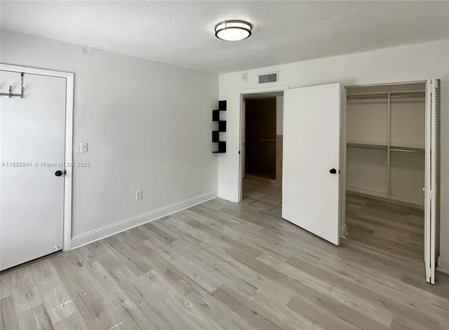 $2,000 | Country Club of Miami, Hialeah, FL 33015