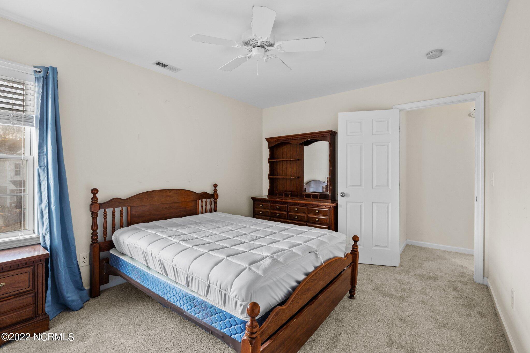 4513 Country Club Road, Unit 104F Morehead City, NC 28557 - Photo 16 of 22 Upstairs Bedroom Three