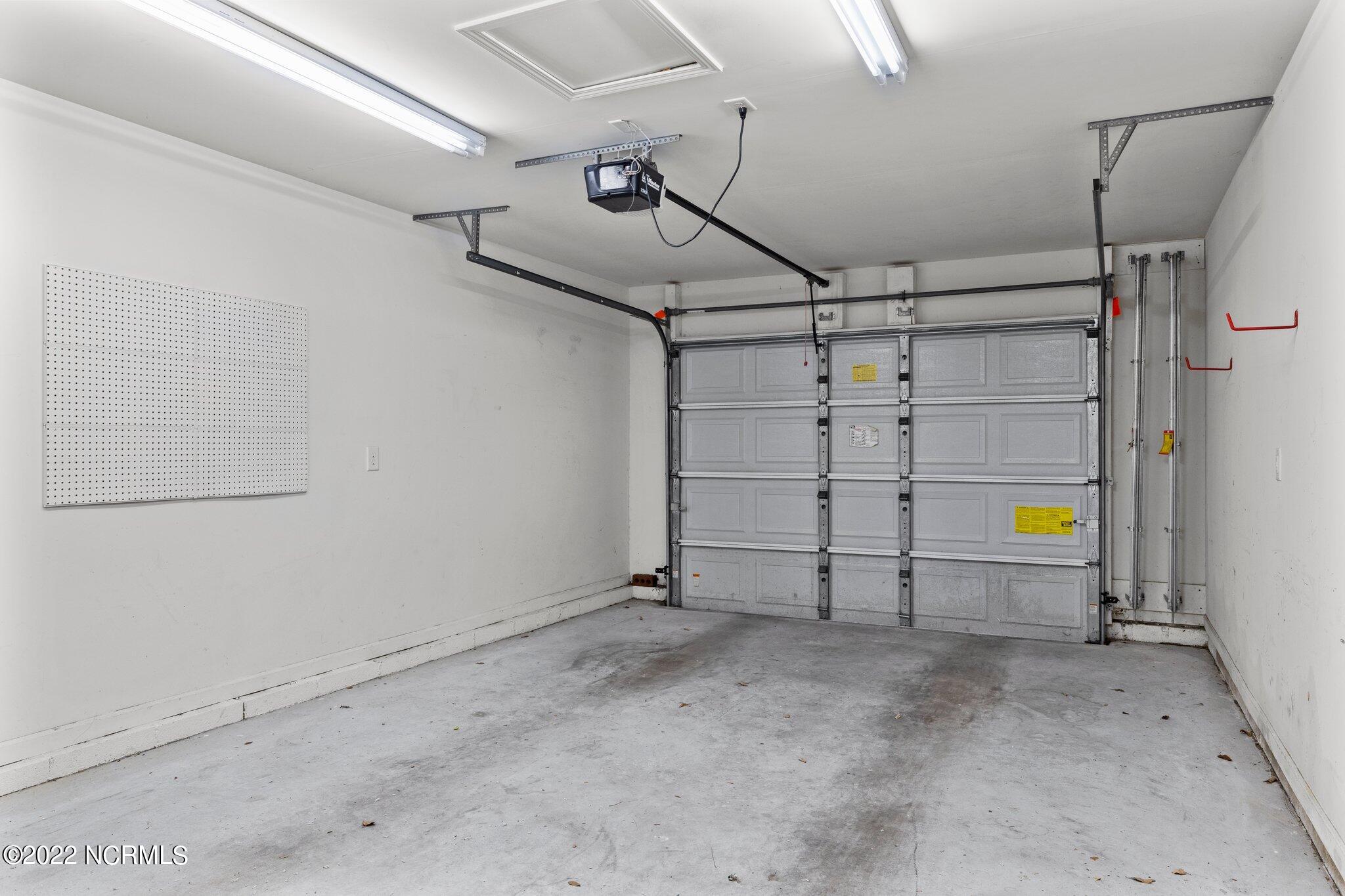 4513 Country Club Road, Unit 104F Morehead City, NC 28557 - Photo 17 of 22 Garage