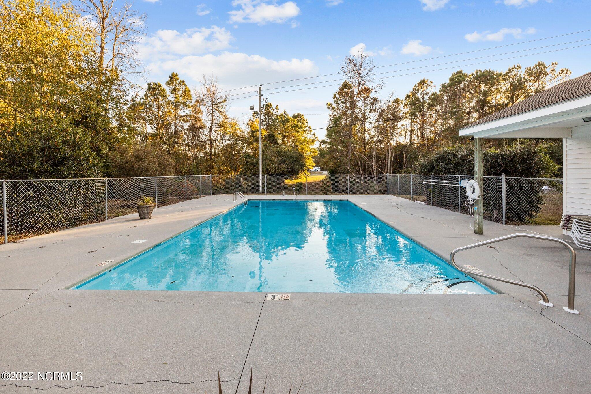 4513 Country Club Road, Unit 104F Morehead City, NC 28557 - Photo 20 of 22 Community Pool