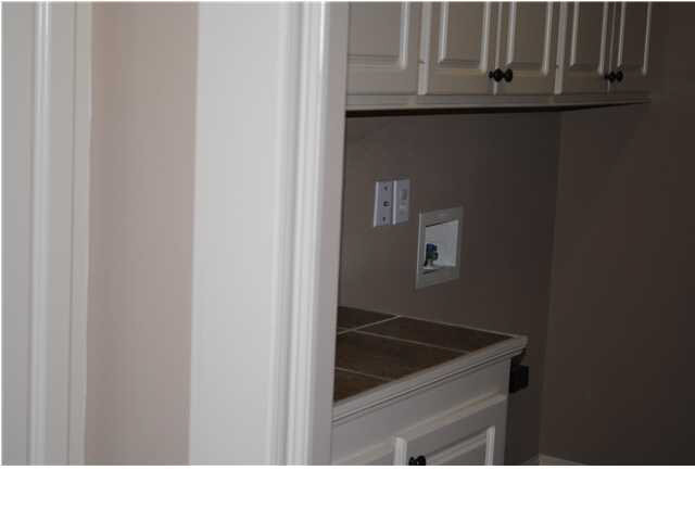 118 French Branch Madison, MS 39110 - Photo 16 of 22 laundry room