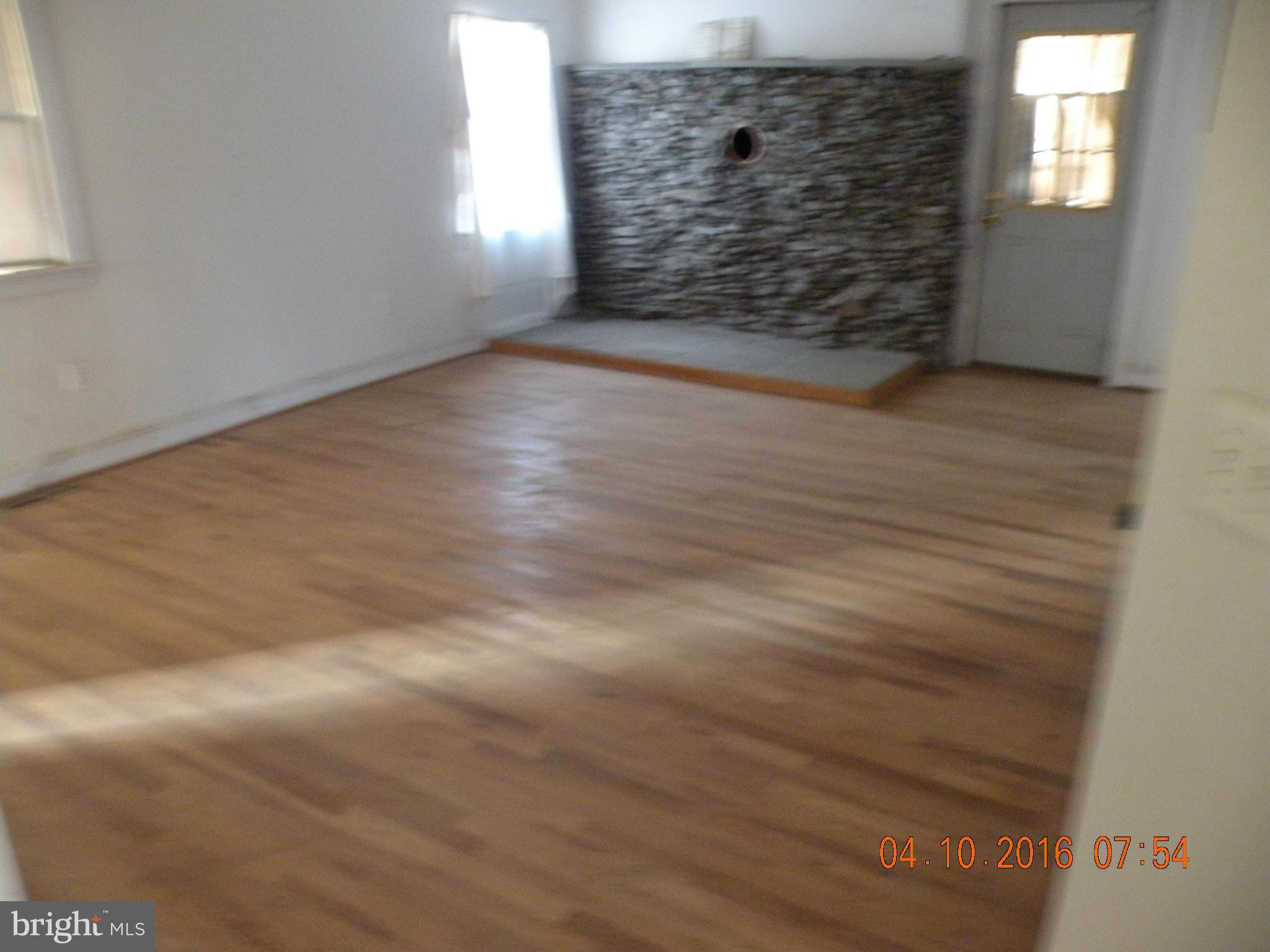4144 Alesia Road Manchester, MD 21102 - Photo 4 of 9 Interior (General)