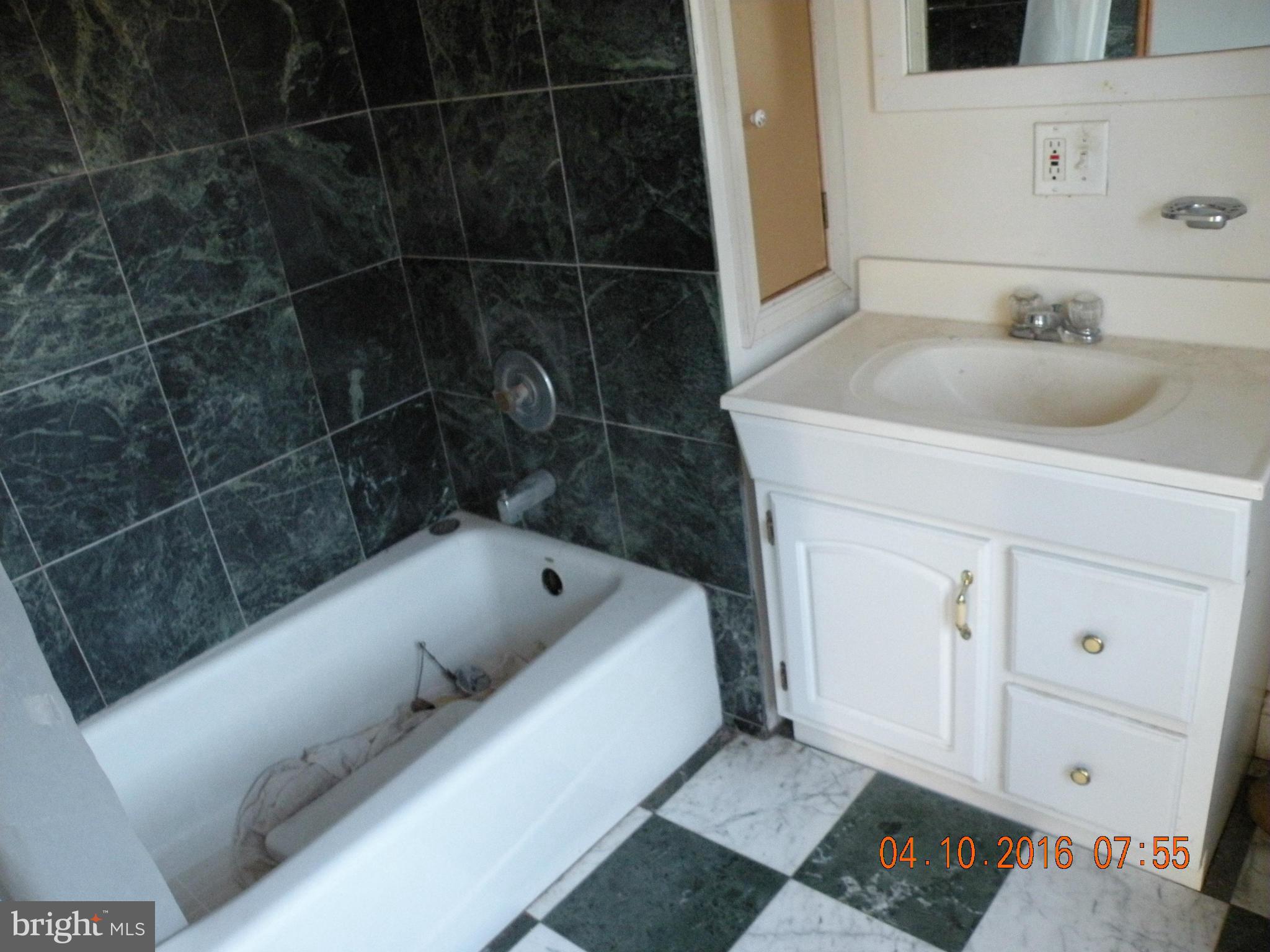 4144 Alesia Road Manchester, MD 21102 - Photo 9 of 9 Bath