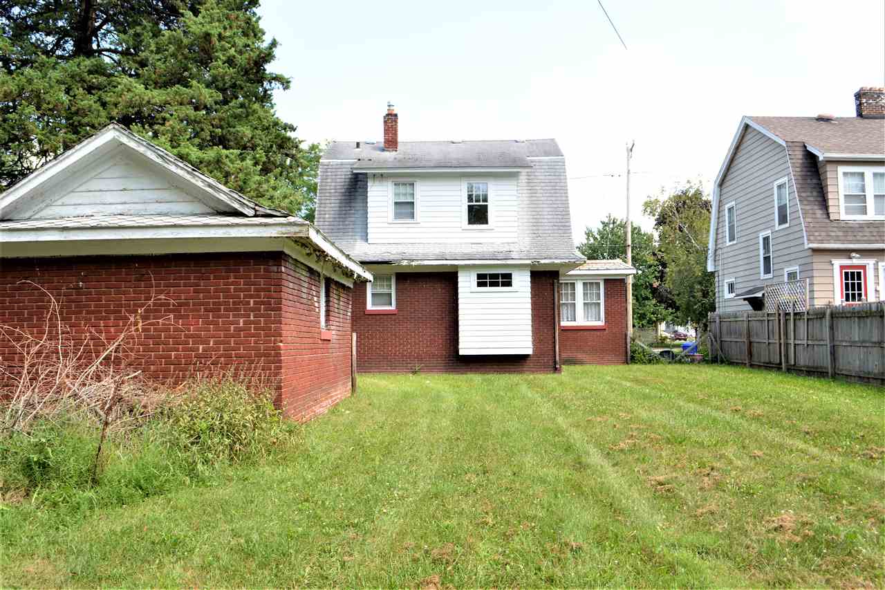 1806 Ridge Avenue Rockford, IL 61103 - Photo 18 of 18 a view of front of a house with yard