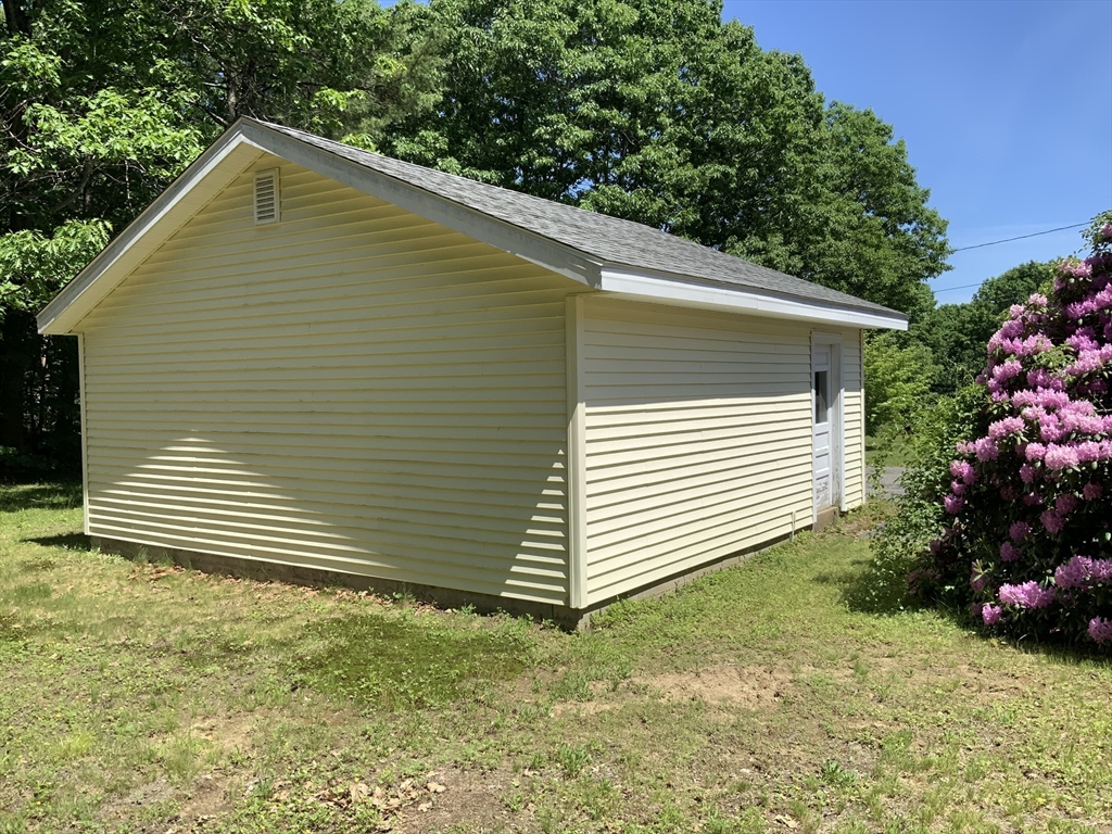 12 Old County Road Westminster, MA 01473 - Photo 8 of 23