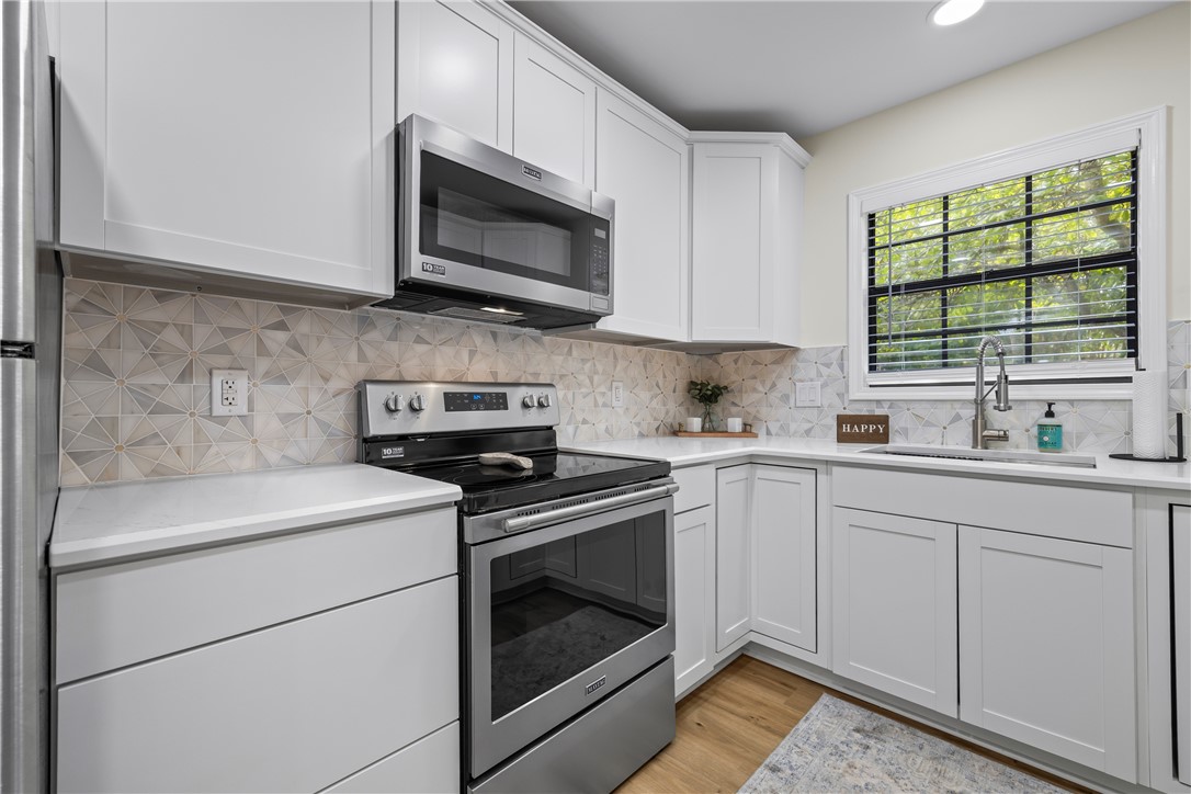 94 Point Pl Drive Westminster, SC 29693 - Photo 9 of 48