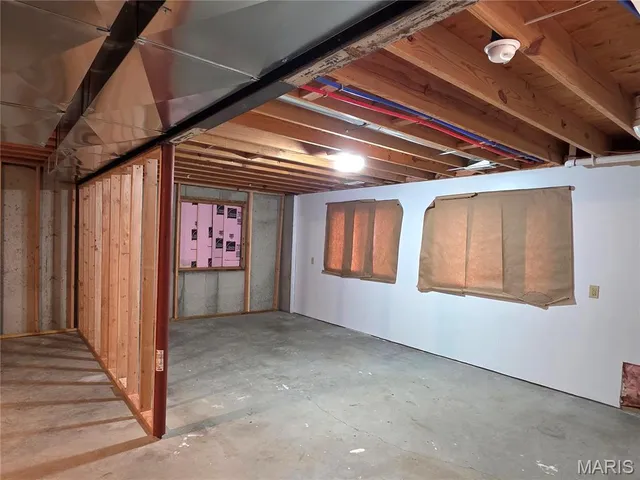 $419,900 | 1232 West Springfield Road, St. Clair, MO 63077