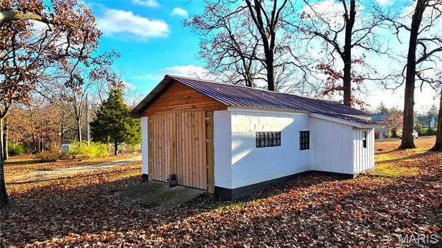 $419,900 | 1232 West Springfield Road, St. Clair, MO 63077