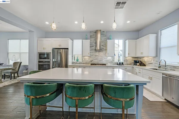 $1,699,000 | 7228 Carneros Lane, Dublin, CA 94568