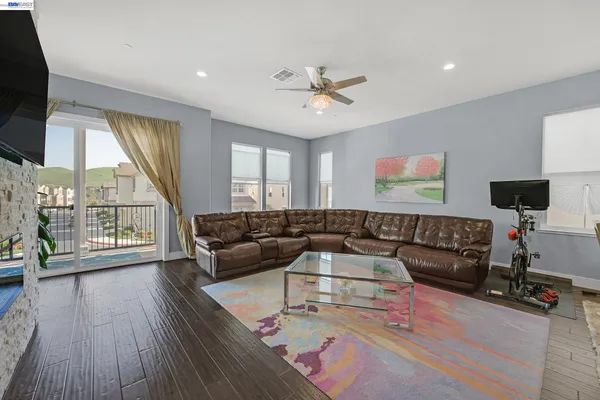 $1,699,000 | 7228 Carneros Lane, Dublin, CA 94568