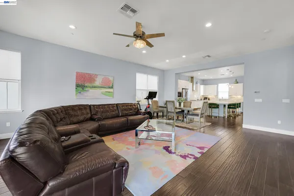 $1,699,000 | 7228 Carneros Lane, Dublin, CA 94568