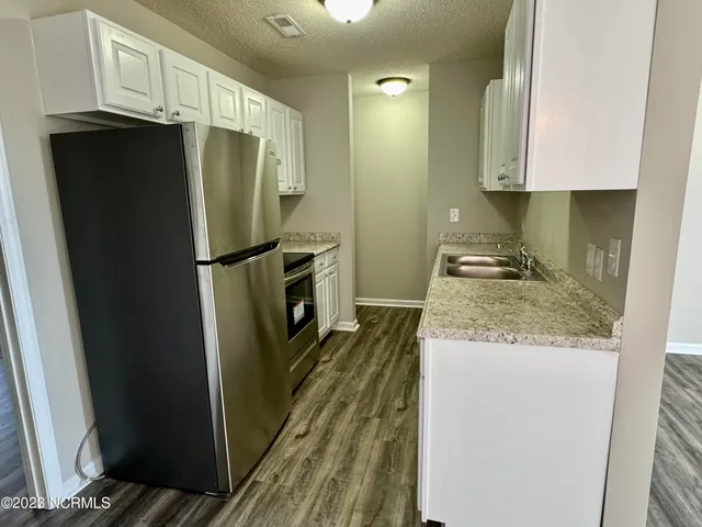 $875 | 1247 Westpointe Drive, Greenville, NC 27834