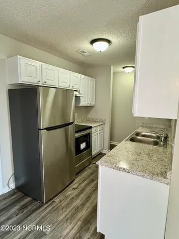 $875 | 1247 Westpointe Drive, Greenville, NC 27834