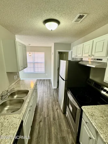 $875 | 1247 Westpointe Drive, Greenville, NC 27834