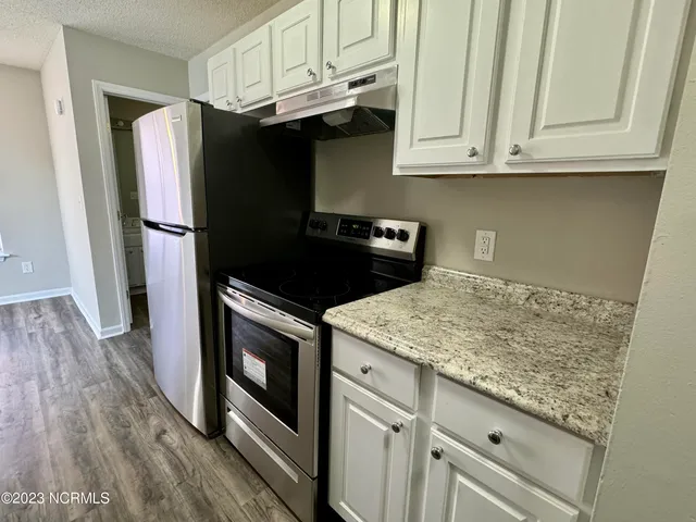 $875 | 1247 Westpointe Drive, Greenville, NC 27834