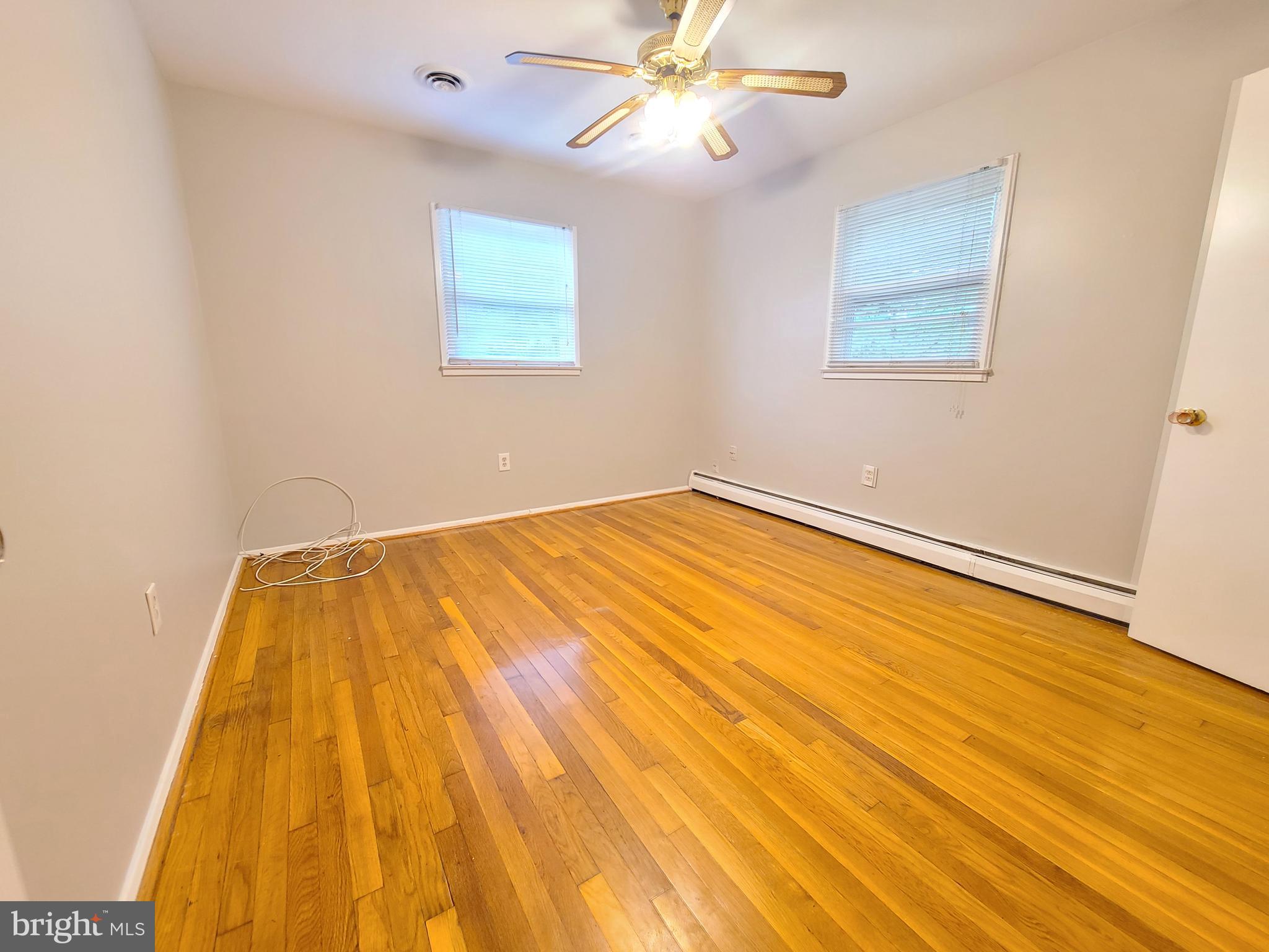 1524 Florida Avenue Woodbridge, VA 22191 - Photo 14 of 36 a view of an empty room