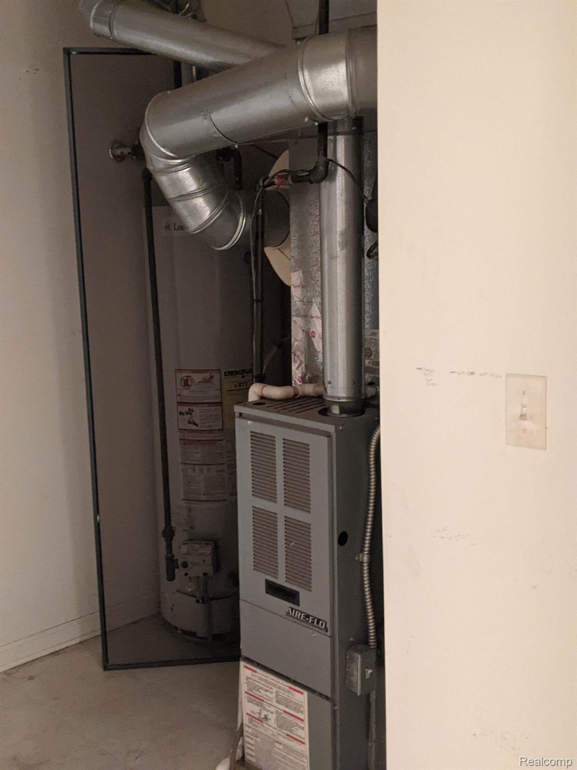 46218 Reedgrass Lane Belleville, MI 48111 - Photo 36 of 41 Furnace room