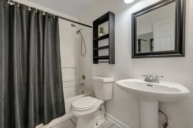 $180,000 | 2189 Timberwood Circle North, Tallahassee, FL 32304