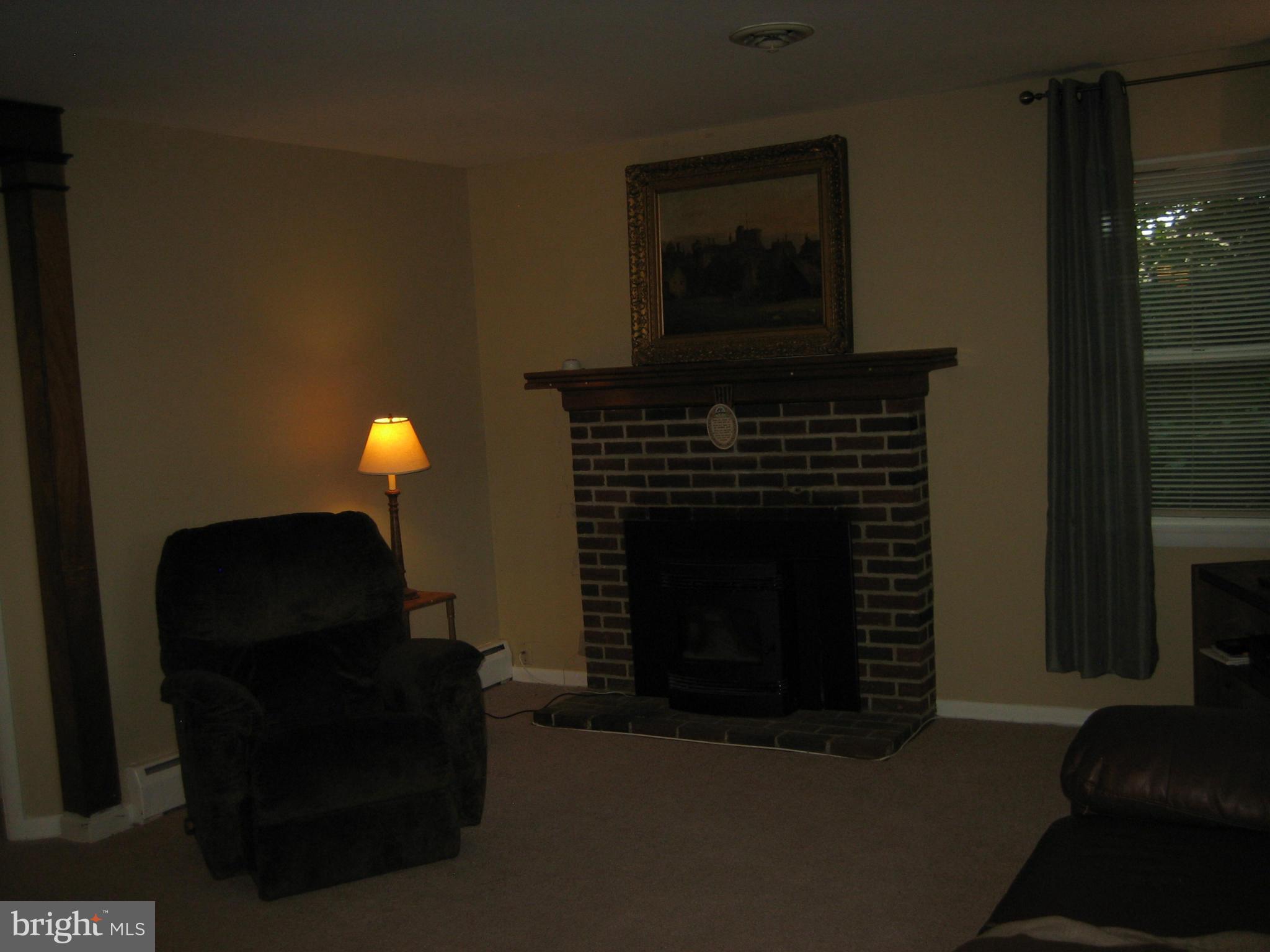 5019 Waterloo Road Ellicott City, MD 21043 - Photo 8 of 30 Living Room