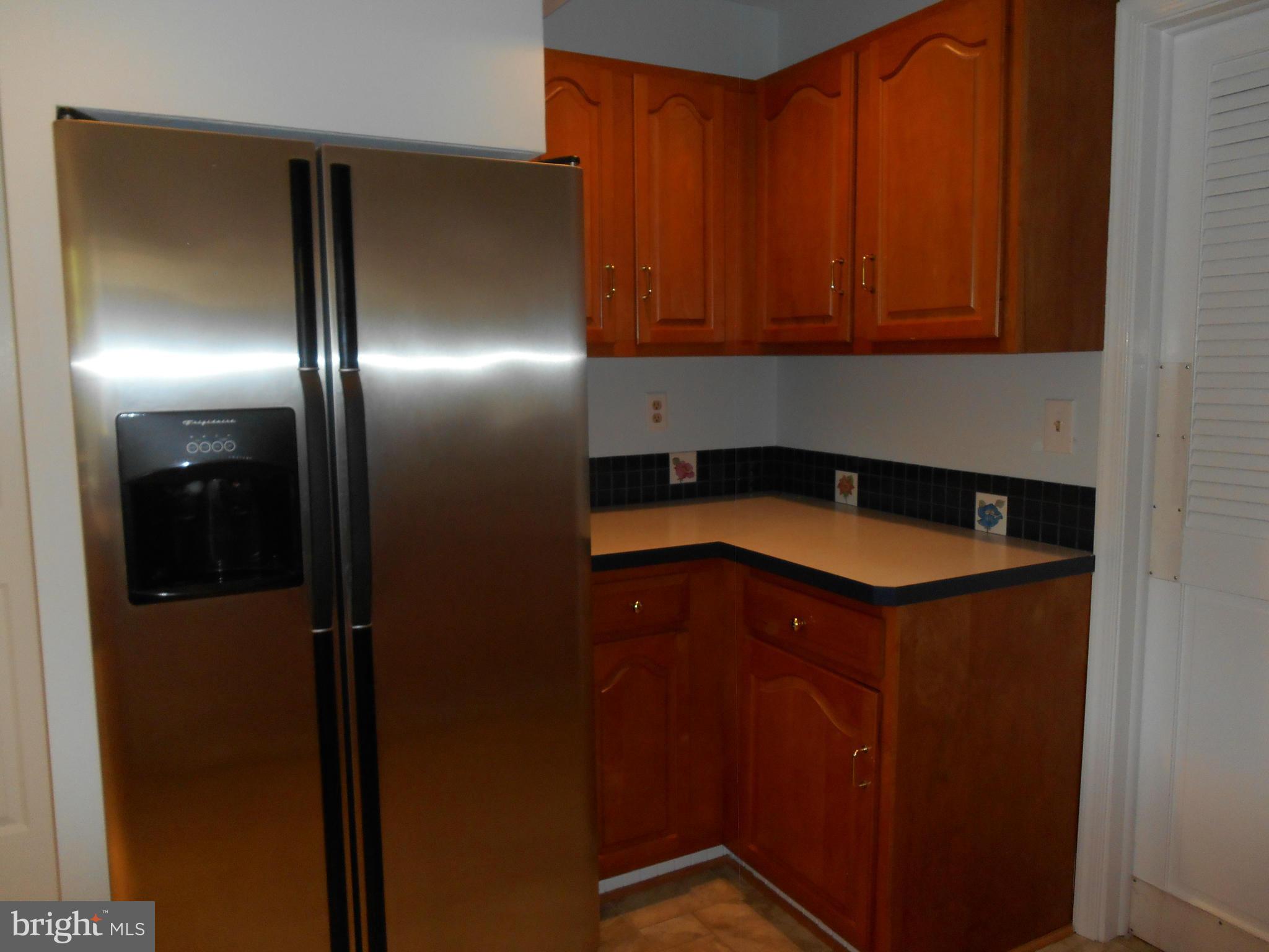 211 Hunters Ridge Road Lutherville-Timonium, MD 21093 - Photo 8 of 27 Kitchen
