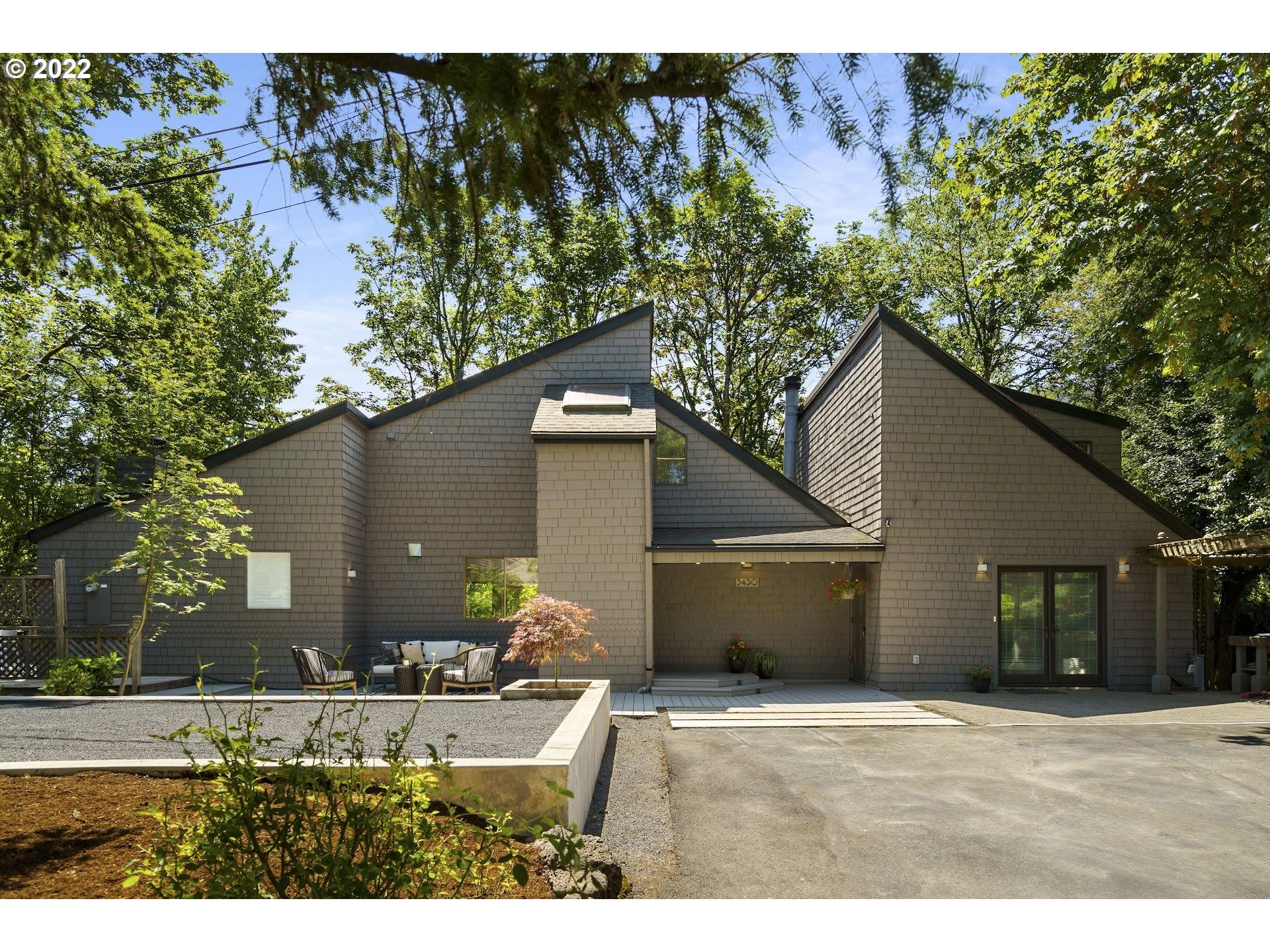 3430 Northwest Raleigh Street Portland, OR 97210 - Photo 2 of 32 Gallery Image 2