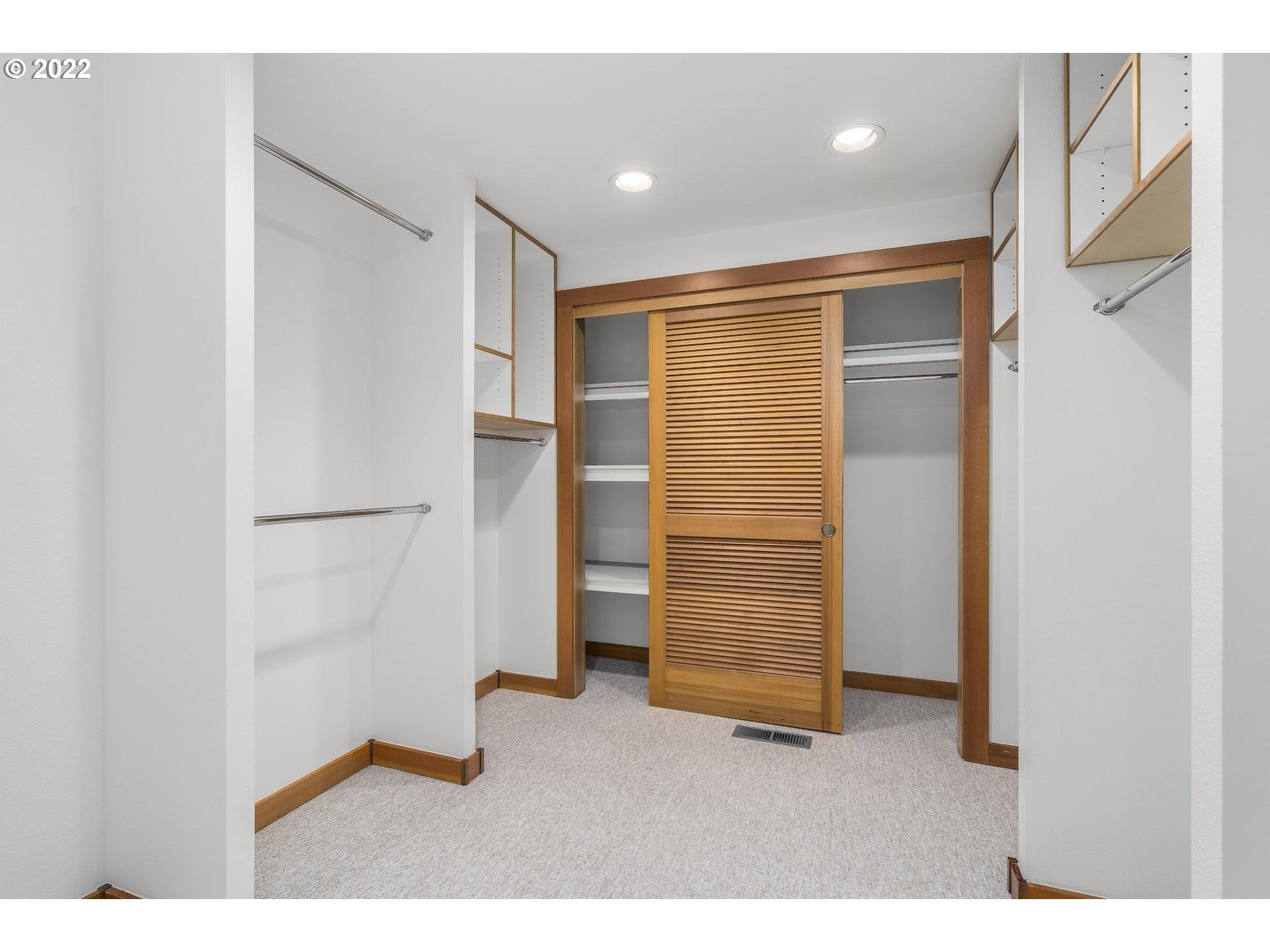 3430 Northwest Raleigh Street Portland, OR 97210 - Photo 21 of 32 Gallery Image 21