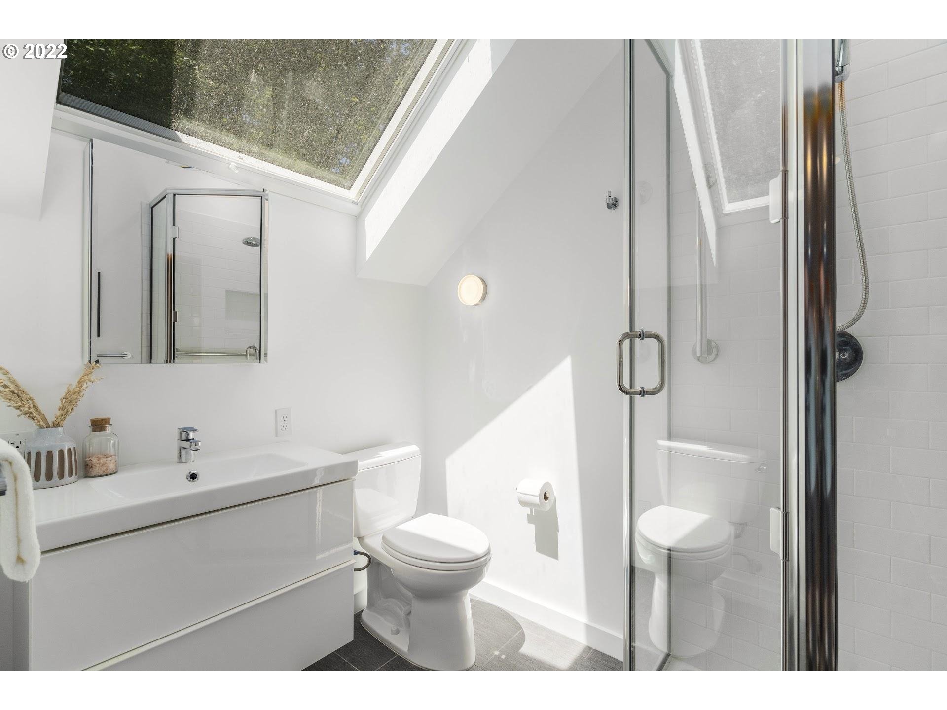 3430 Northwest Raleigh Street Portland, OR 97210 - Photo 29 of 32 Gallery Image 29