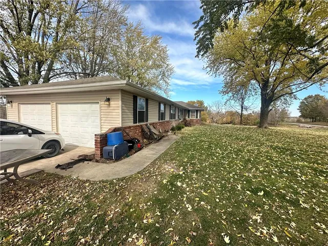 $479,999 | 740 Northwest 1101st Road, Odessa, MO 64076