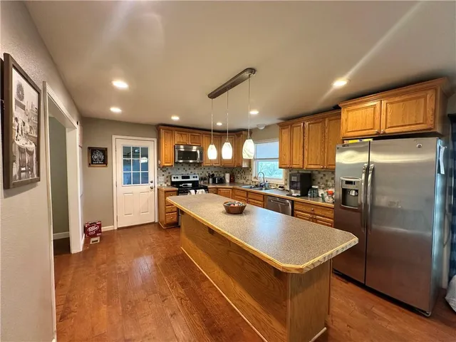 $479,999 | 740 Northwest 1101st Road, Odessa, MO 64076