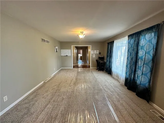 $479,999 | 740 Northwest 1101st Road, Odessa, MO 64076