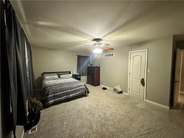 $479,999 | 740 Northwest 1101st Road, Odessa, MO 64076