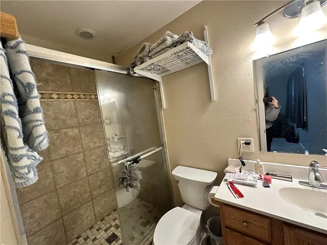 $479,999 | 740 Northwest 1101st Road, Odessa, MO 64076