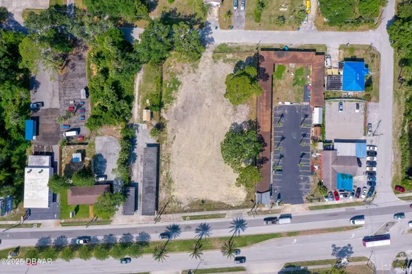 $470,000 | 670 South Yonge Street, Ormond Beach, FL 32174