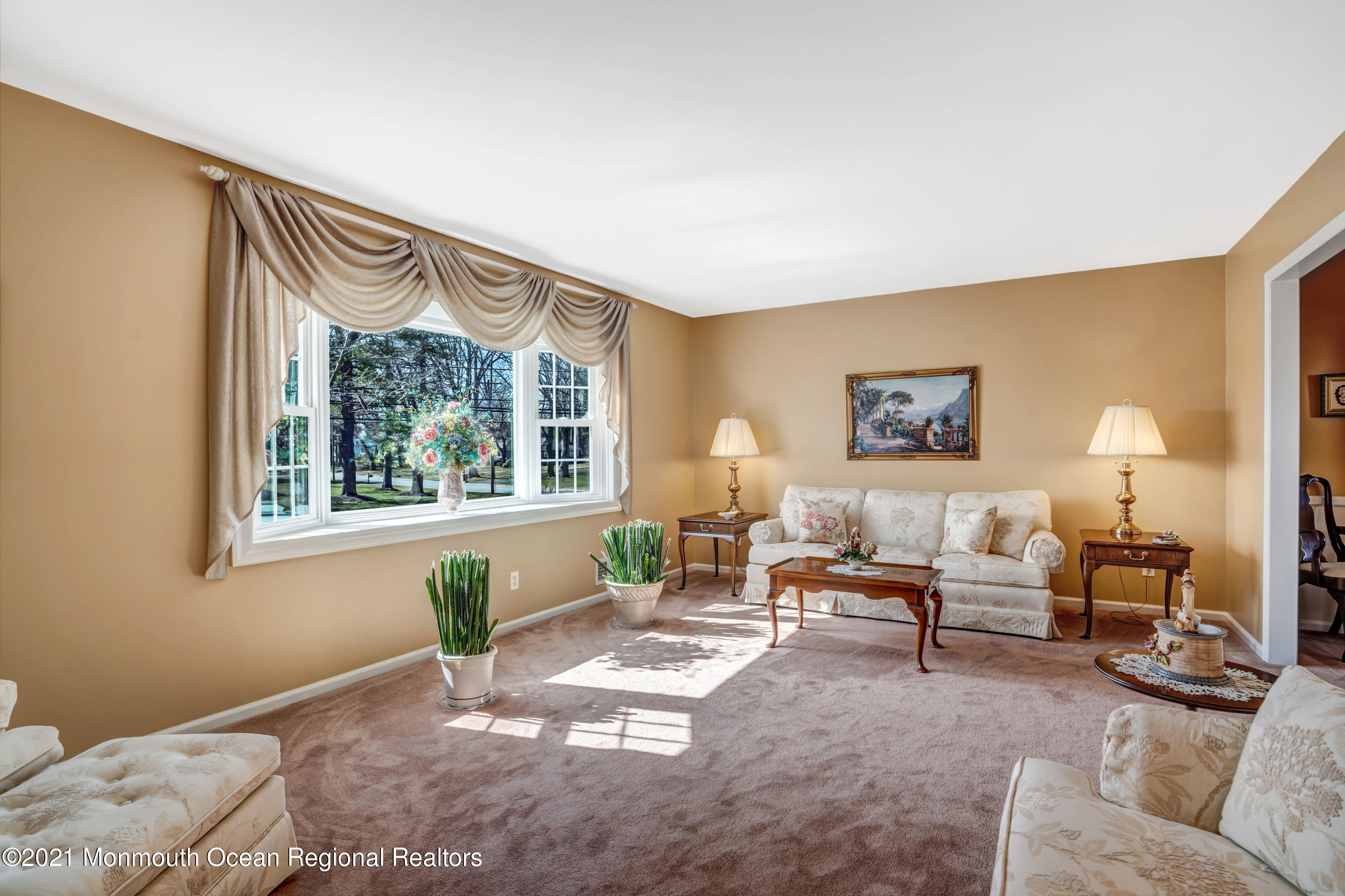112 Robertsville Road Freehold, NJ 07728 - Photo 13 of 44 014_dsc07145_6_7_8_9
