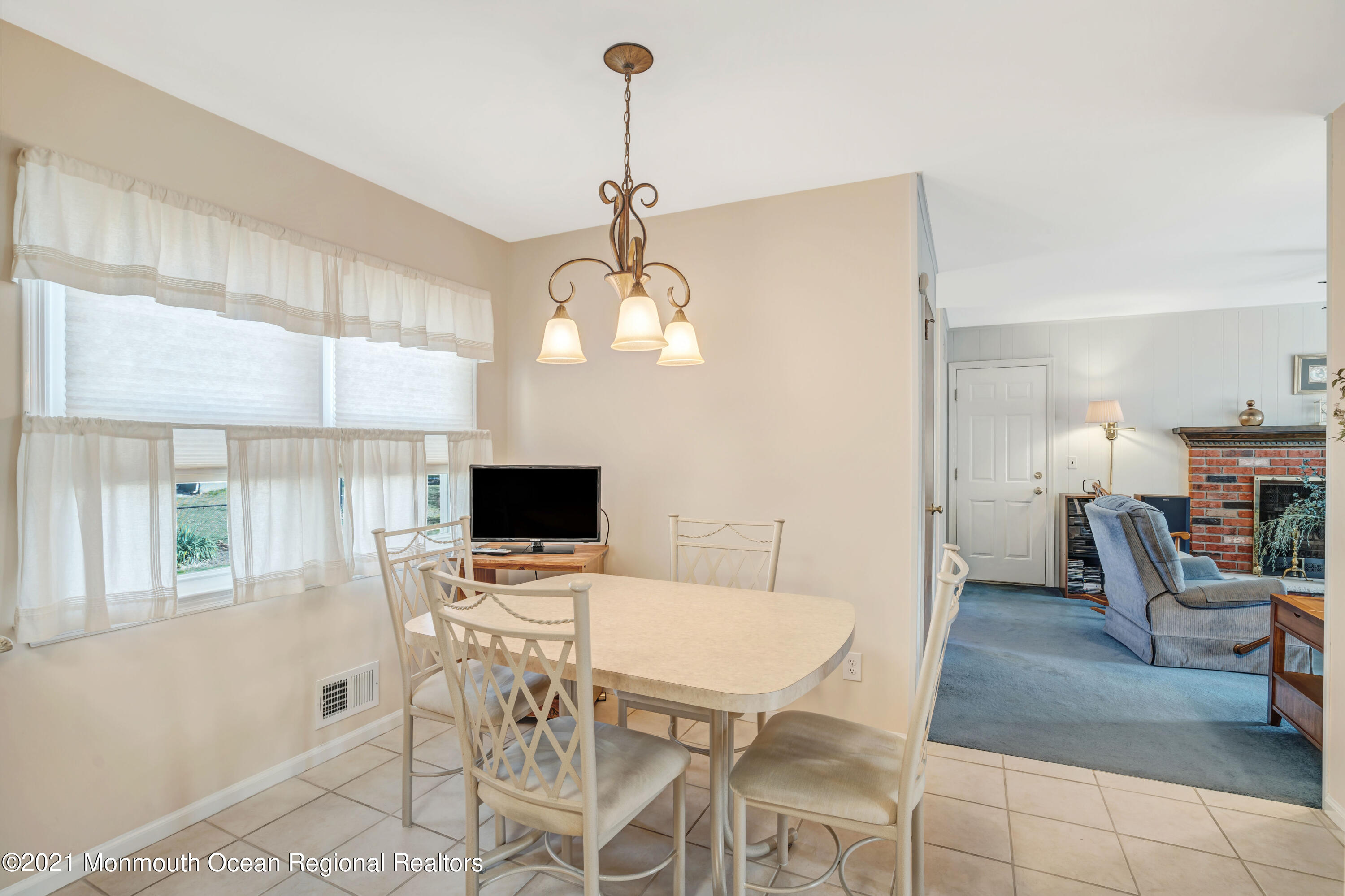 112 Robertsville Road Freehold, NJ 07728 - Photo 24 of 44 025_dsc07205_6_7_8_9