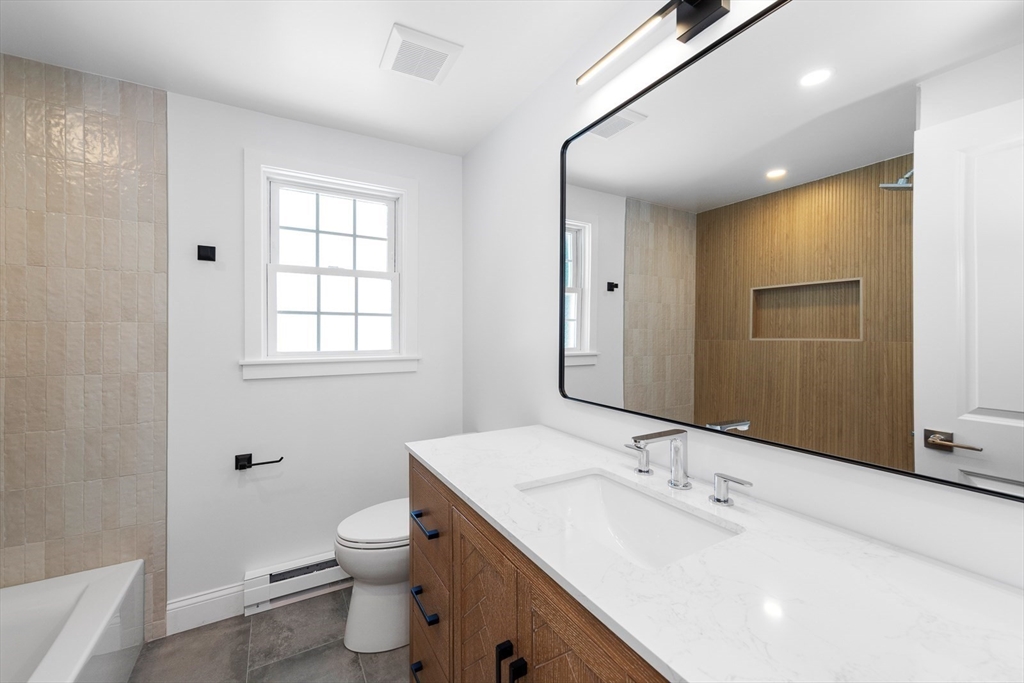 22 Park Street, Unit B Wakefield, MA 01880 - Photo 16 of 29