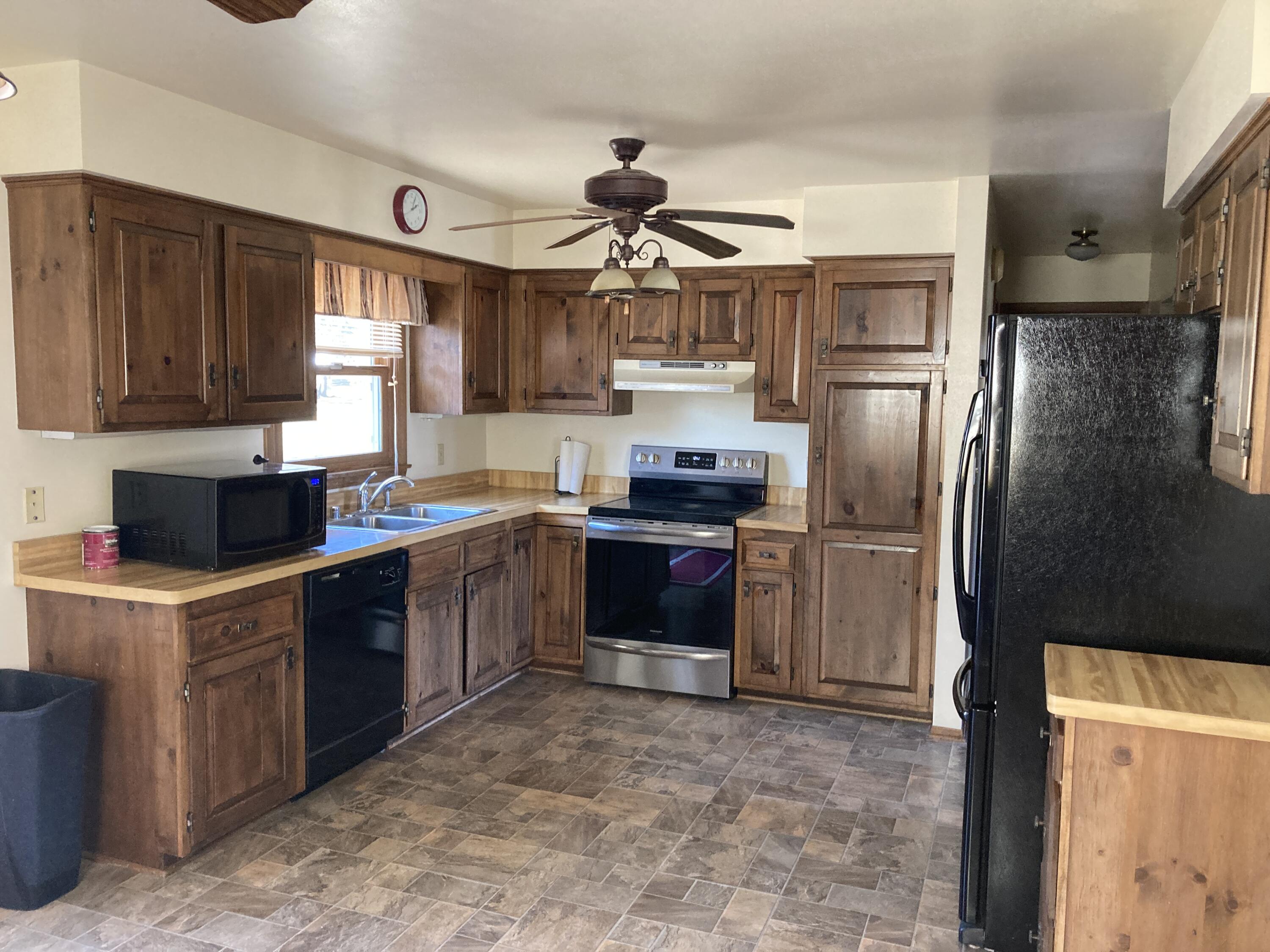 405 South 5th Street Cedar Grove, WI 53013 - Photo 6 of 14 Kitchen