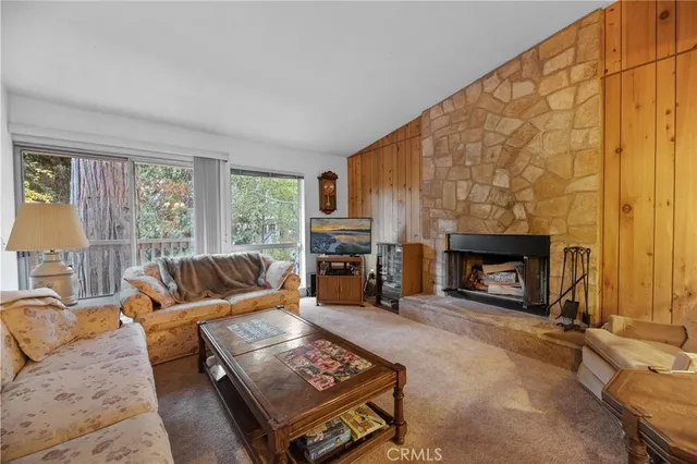 $365,000 | 103 Rockledge Lane, Lake Arrowhead, CA 92352