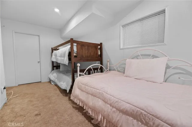 $365,000 | 103 Rockledge Lane, Lake Arrowhead, CA 92352